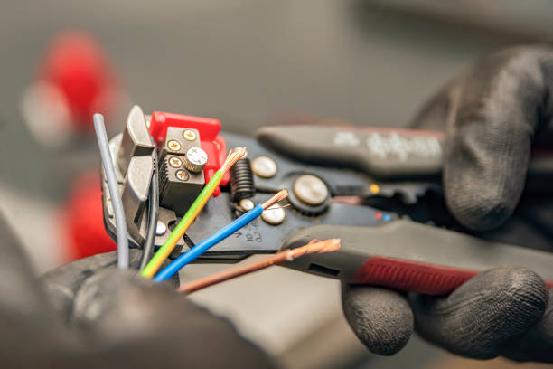 Best Industrial Electrical Services  in Hometown, IL